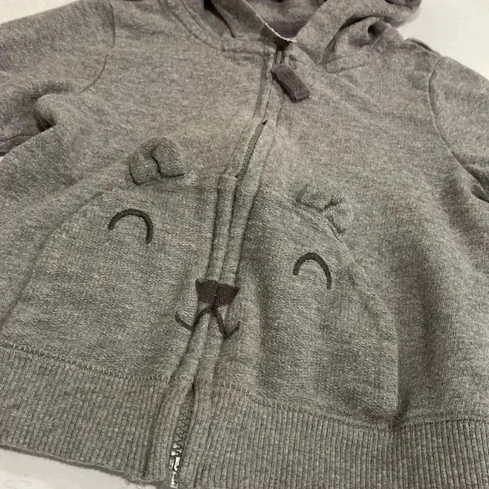 Carter’s sweatshirt